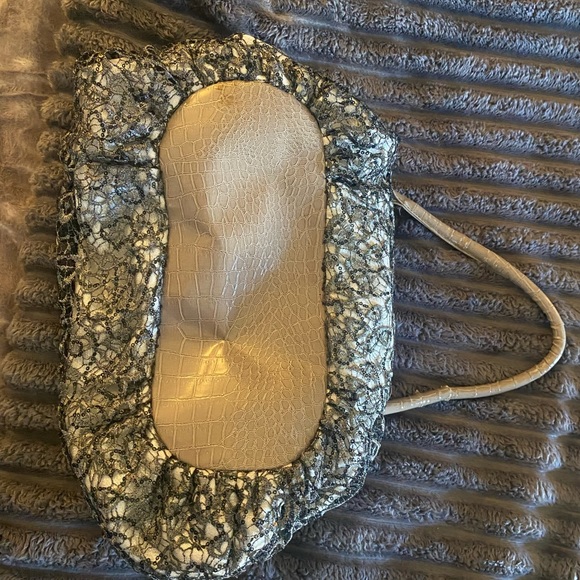 Buckle brand, shoulder bag - Picture 5 of 6